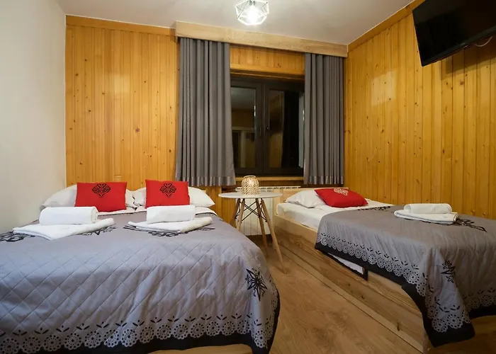 Pod Wierchami זקופאנה